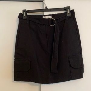 black denim skirt with pockets and detachable belt